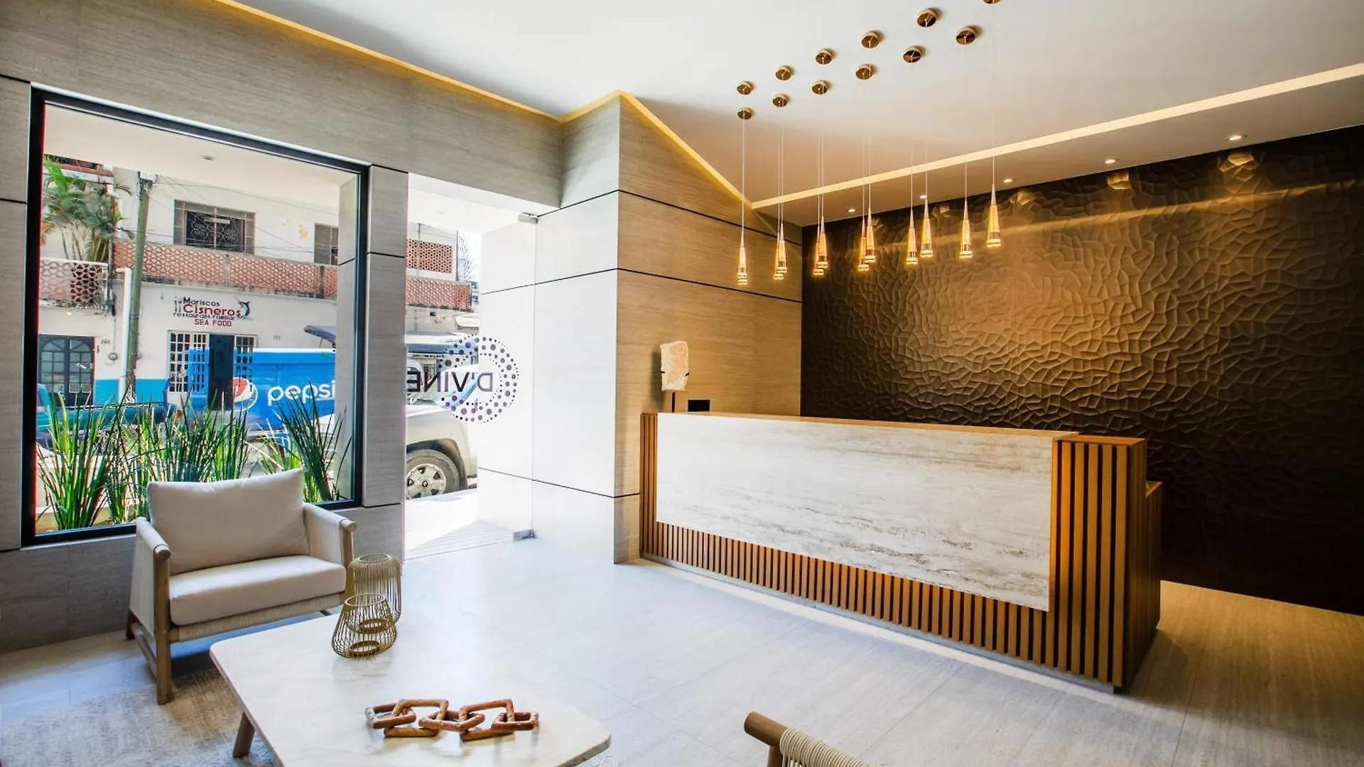 Artful 1Br In Romantic Zone, Pool, Bar And Hot Tub 巴亞爾塔港 0*,