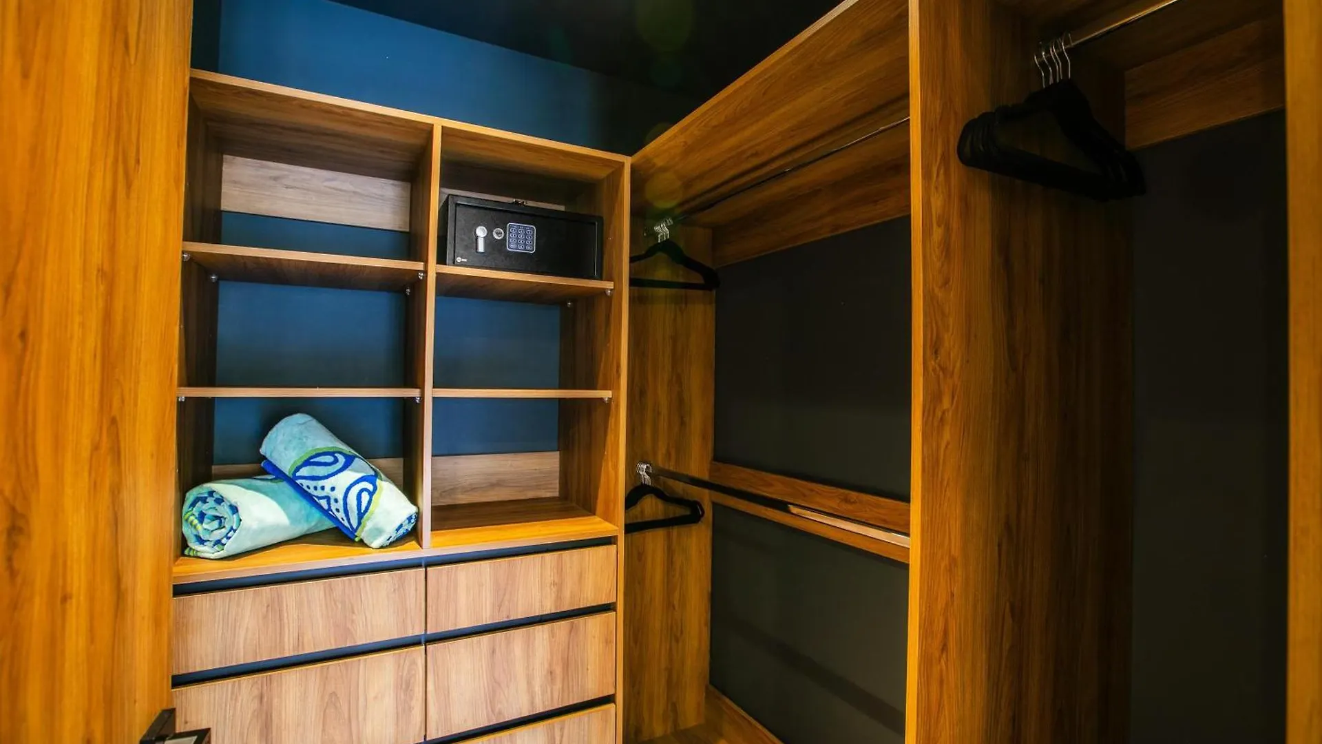 Artful 1Br In Romantic Zone, Pool, Bar And Hot Tub 巴亞爾塔港 度假居